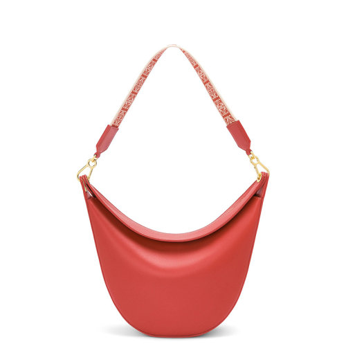 LOEWE/罗意威 22春夏新款LUNA系列 女士猩红色牛皮革压纹徽标金扣配可拆卸老花印花肩带单肩手提腋下新月hobo流浪包A923PL9X07-7120