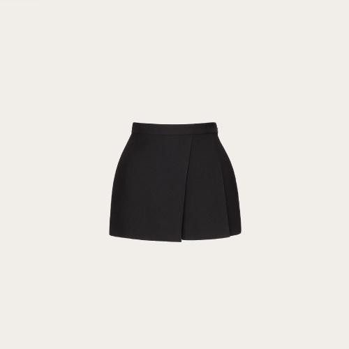 VALENTINO华伦天奴 22年秋冬 女士 短裤 MINI JUPE SHORT IN CREPE COUTURE XB3RA8E51CF0NO