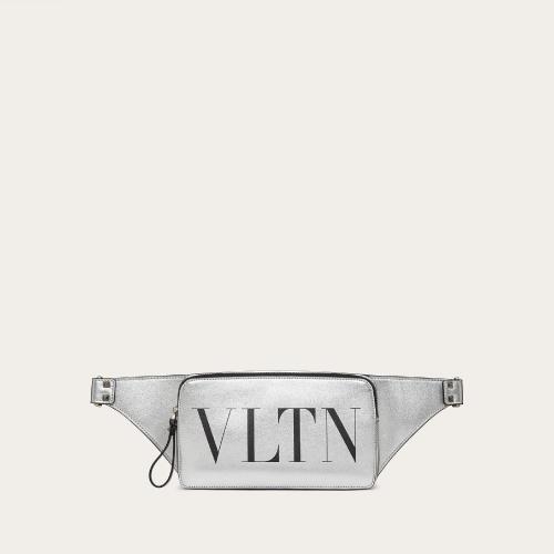  VALENTINO华伦天奴 22年秋冬 男士 腰包 Sac banane VLTN en cuir XY2B0719UYS0MK