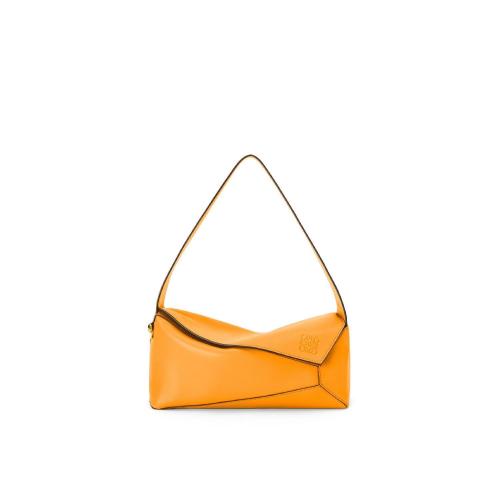 LOEWE罗意威 22年秋冬 女士 单肩包 Puzzle Hobo bag in nappa calfskin A510J67X01-9130