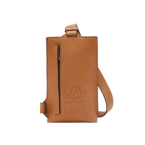 LOEWE/罗意威 22年新款 男士棕褐色粒面小牛皮调节肩带斜挎肩背包C500P02X02-2530