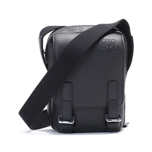 LOEWE/罗意威  男士超小号军事风格系列牛皮革单肩斜挎包 B553P59X01