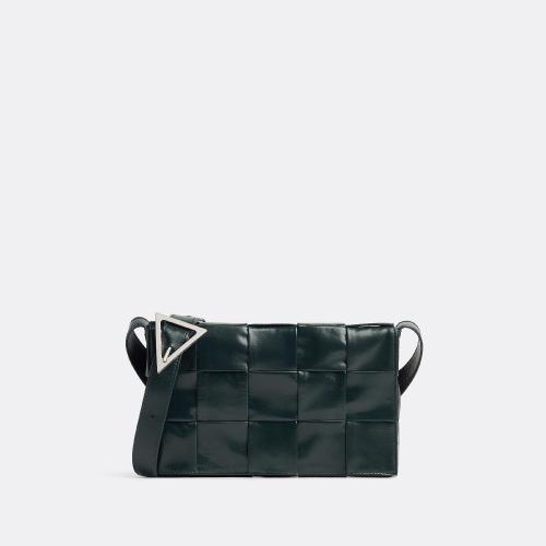  BV葆蝶家 22年秋冬 男士 单肩包 cassette 667298VCQ713015