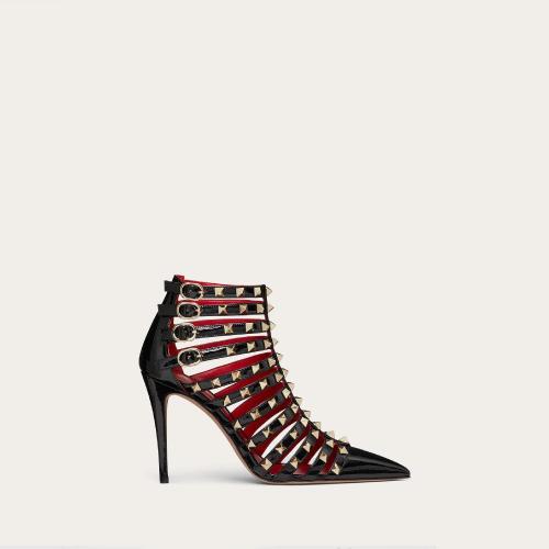 VALENTINO华伦天奴 22年秋冬 女士 短靴 BOTTINES ROCKSTUD VERNIES. TALON : 100 MM 1W2S0CQ0