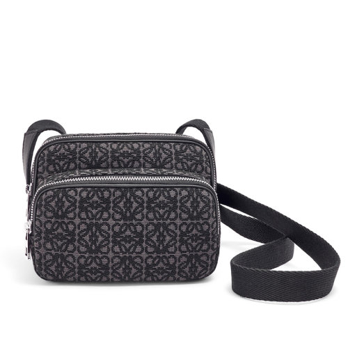 LOEWE/罗意威 22春夏新款ANAGRAM系列 黑色提花小牛皮迷你斜挎相机包0010651115