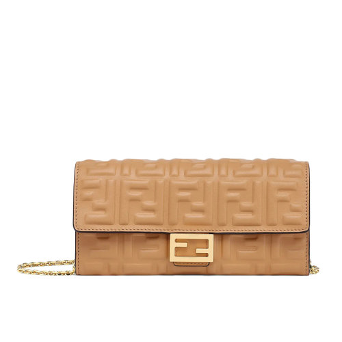 FENDI/芬迪 Baguette 女士米色纳帕皮革饰有FF图案欧式链条单肩手拿长棍钱包 8M0365AAJDF15KR