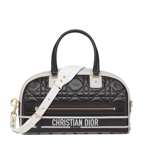DIOR/迪奥 22春夏新款VIBE系列 女士中号黑色/白色牛皮革绗缝效果超大藤格纹金扣拉链开合单肩斜跨手提保龄球包M6202OFCA_M911