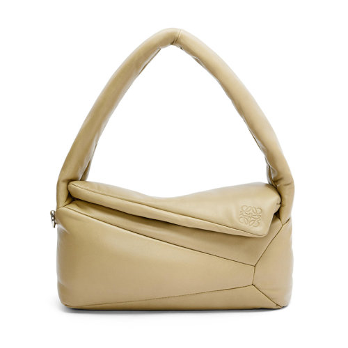 LOEWE/罗意威 22秋冬新款 Puffer Puzzle Hobo系列 女士黏土绿纳帕小羊皮几何线条拉链开合肩背手提包A510J67X13-9584