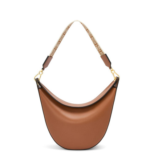 LOEWE/罗意威 22春夏新款LUNA系列 女士碧根果棕色系牛皮革压纹徽标金扣配可拆卸老花印花肩带单肩手提腋下新月hobo流浪包A923PL9X07-3627