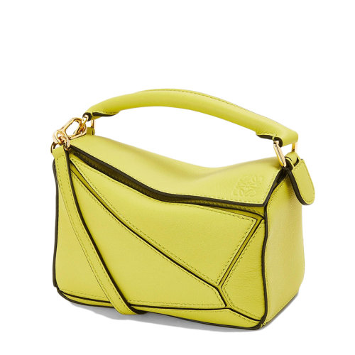 LOEWE/罗意威 22春夏新款Puzzle系列 女士迷你柠檬黄色小牛皮斜挎单肩手提拼图包0010640514