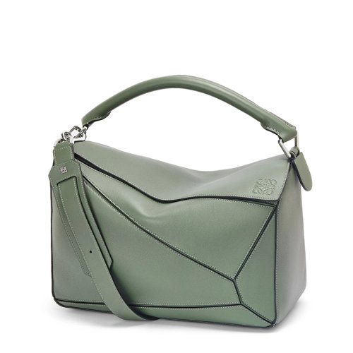 LOEWE/罗意威 22新款Puzzle系列 男士大号暗鼠尾草色经典小牛皮单肩斜挎手提拼图包B510S19X13-4383