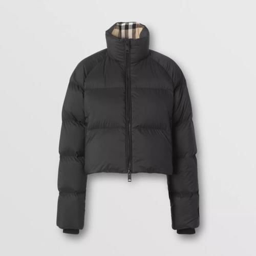  BURBERRY 22年秋冬 女士 徽标嵌花短款羽绒服 80447301 预定商品1-3周发货