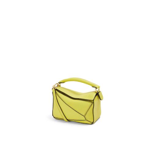  LOEWE罗意威 22年秋冬 女士 单肩包 Mini Puzzle bag in classic calfskin 322.30.U95-4801