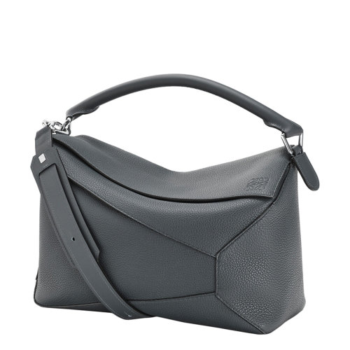 LOEWE/罗意威 22春夏新款Puzzle Edge系列 男士大号煤灰色粒面牛皮革Anagram压纹可单肩斜挎手提拼图包 0010528305