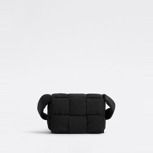  BV葆蝶家 22年秋冬 男士 单肩包 cassette 691018VBO818803