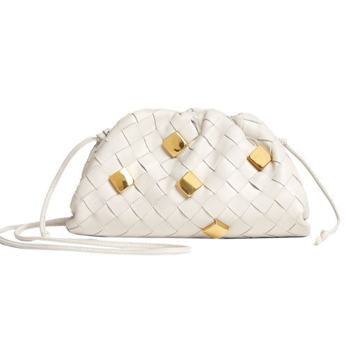 Bottega Veneta/葆蝶家 22新款 女士迷你白色羔羊皮编织皮革黄铜饰面金属装饰磁扣开合单肩斜挎包717317V2FX19104
