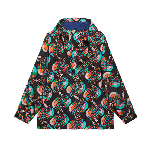 GUCCI/古驰 22秋冬款 The North Face联名系列 男士黑色聚酰胺饰有彩色印花LOGO图案拉链前袋袖口魔术贴抽绳固定风帽冲锋衣夹克?671467ZAH9K1478