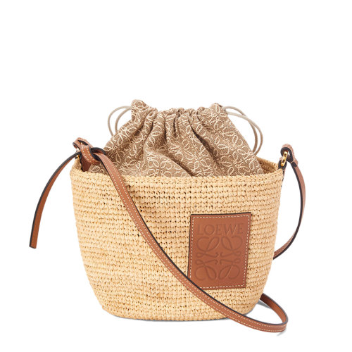 LOEWE/罗意威 22春夏新款Basket系列 女士自然色拉菲草编织牛皮革肩带织物抽绳小袋单肩斜挎包A689C70X08-2435