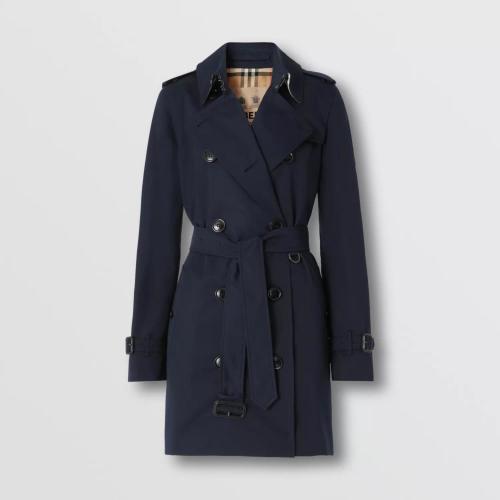  BURBERRY 22年秋冬 女士 肯辛顿版型 - 短款 Heritage Trench 风衣 80592661