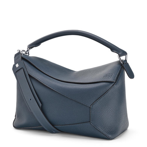 LOEWE/罗意威  Puzzle Edge系列 男士大号海洋色粒面小牛皮斜挎单肩手提拼图包0010595692