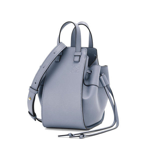 LOEWE/罗意威 Hammock系列 女士迷你大西洋蓝色小牛皮斜挎单肩手提抽绳吊床包0010640316