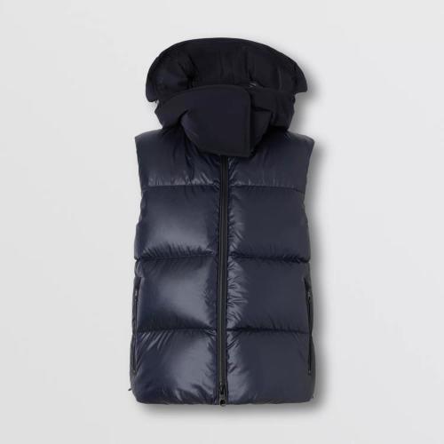 BURBERRY 22年秋冬 女士 可拆式连帽尼龙羽绒背心 80578341
