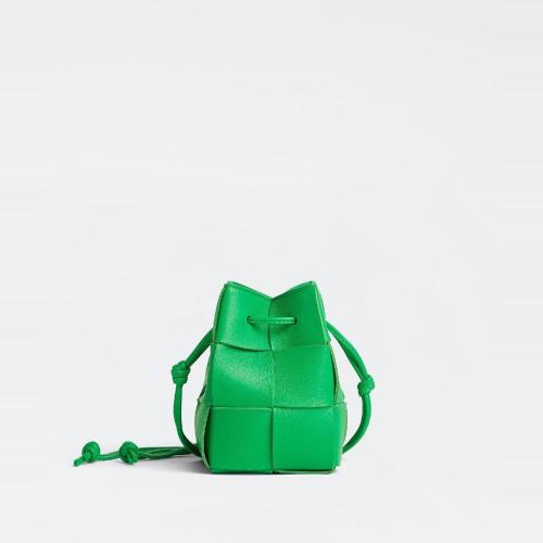  BV葆蝶家 22年秋冬 女士 单肩包 cassette 680217VCQC43722