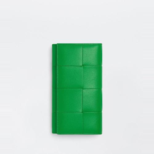 BV葆蝶家 22年秋冬 男士 钱包 portefeuille grand format 679845VBWD23724