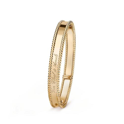 VCA梵克雅宝 22年秋冬 女士 手镯 Perlee signature手镯,中号款式 VCARP3K600 预定商品2-8周发货