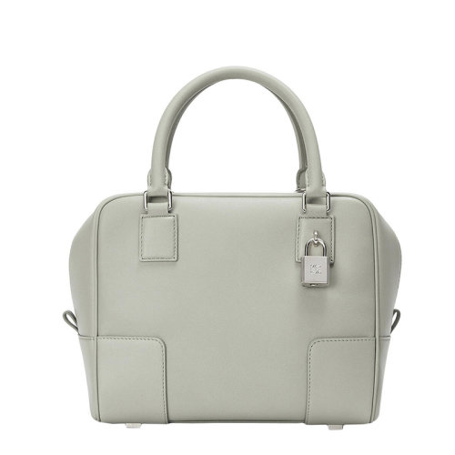 Loewe/罗意威 22春夏新款Amazona 19系列 女士灰白色牛皮革正方形压纹挂锁配金色衬里可单肩斜挎手提包 0010697191