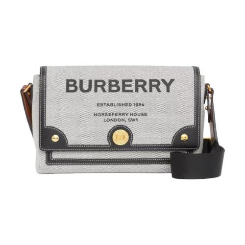  BURBERRY 22年秋冬 女士 Horseferry 印花帆布 Note 斜背包 80398631 预定商品1-3周发货