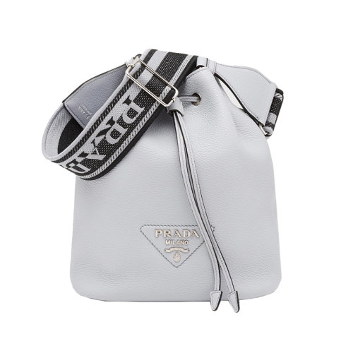 PRADA/普拉达 22新款 女士矢车菊色皮革银扣徽标刺绣拆卸肩带抽绳单肩斜挎手提水桶包1BE060_2DKV_F010I_V_3OO