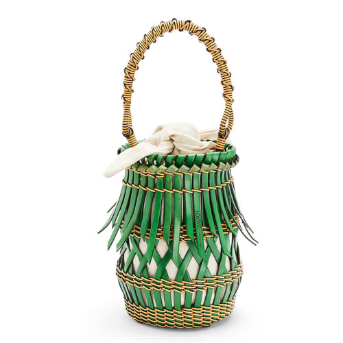 LOEWE/罗意威  Fringes Bucket系列 女士绿色/蜂蜜色编织小牛皮顶部流苏篮子单肩斜挎包0010469492