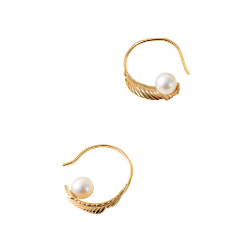 GeleiStory/GeleiStory 简约设计感个性耳饰2021年新款925银镀金弯叶淡水珍珠耳钉