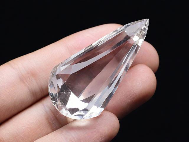 水晶就是灵石吗?为什么叫水晶? 水晶就是灵石吗?为什么叫水晶?