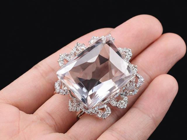 为什么有些水晶这么便宜?深入探讨水晶价格低廉的原因 为什么有些水晶这么便宜?深入探讨水晶价格低廉的原因