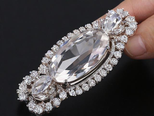 为什么男的喜欢水晶