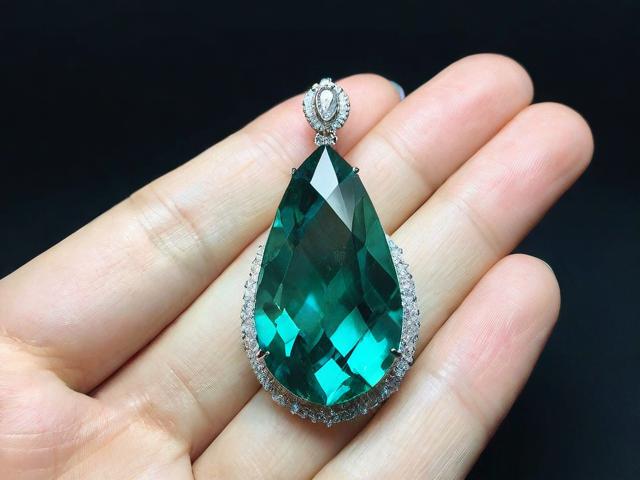 为什么绿水晶价格便宜？