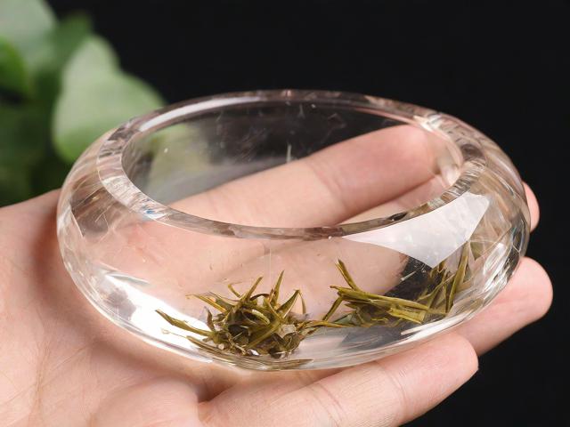 为什么天然茶水晶会褪色？